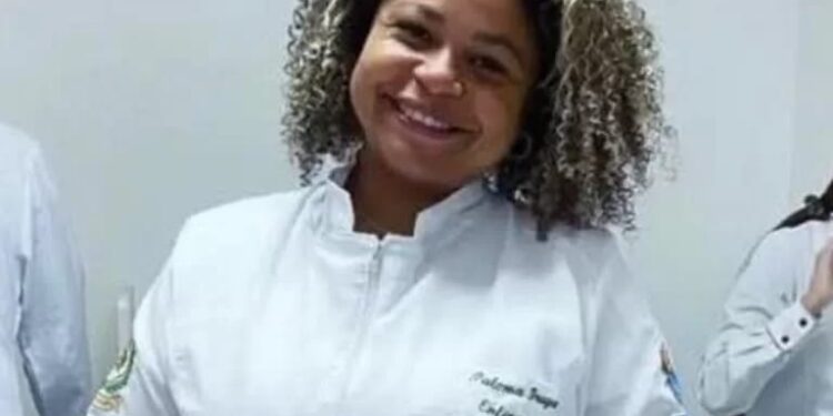 Desaparecimento de jovem universitária gera comoção e investigação