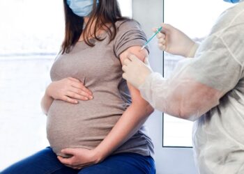 Vacinação contra o VSR para gestantes começa nesta quarta-feira