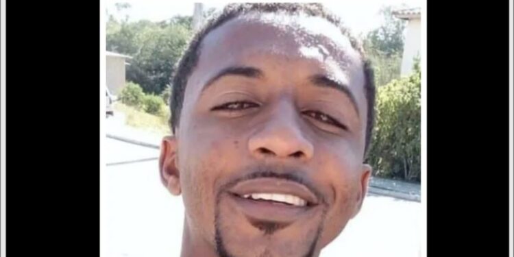 Disque Denúncia divulga cartaz para localizar acusado de homicídio