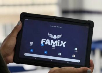 Rede municipal passa a contar com tablets em sala de aula