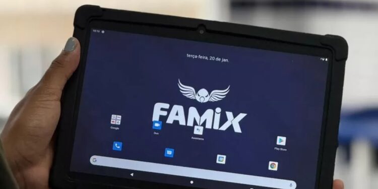 Rede municipal passa a contar com tablets em sala de aula