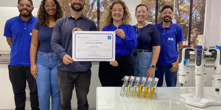Laboratório da BRK em Macaé recebe acreditação do Inmetro