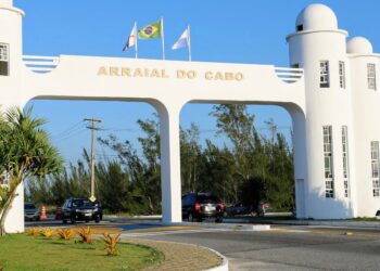 Suspensão de desembarque nas Prainhas do Pontal gera impacto em Arraial do Cabo