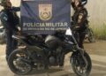 Homem com 24 anotações criminais é autuado com moto irregular em Rio das Ostras