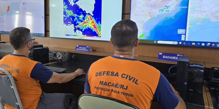 Defesa Civil alerta para previsão de chuva forte em Macaé