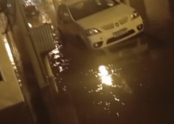 Ruas alagadas causam transtornos no bairro Santa Irene