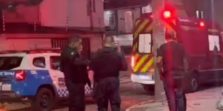 Homem em situação de rua é executado a tiros em Cabo Frio