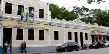 Casos de COVID e Influenza forçam suspensão nas atividades na Câmara