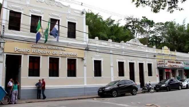 Casos de COVID e Influenza forçam suspensão nas atividades na Câmara