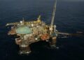 Petrobras investe bilhões e retoma controle total de campos de petróleo
