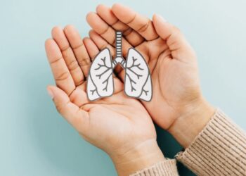 Tosse por mais de 3 semanas: saúde promove ação de combate à tuberculose