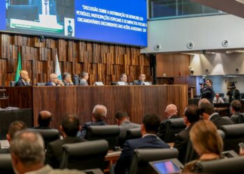 Alerj discute perda de R$21 bilhões para o RJ com redistribuição dos royalties