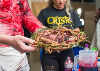 Encenação da Paixão de Cristo celebra 15 anos de fé e união