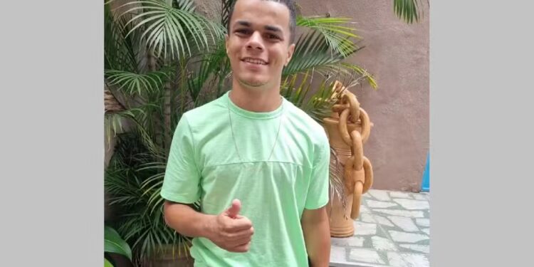 Identificado turista que desapareceu no mar e mobiliza buscas