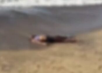 Corpo é encontrado em praia e caso gera comoção