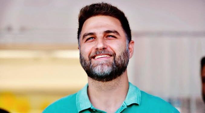 Prefeito de Campos renuncia ao cargo e muda cenário político