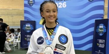Aos 13 anos, atleta de Cabo Frio conquista ouro após maratona