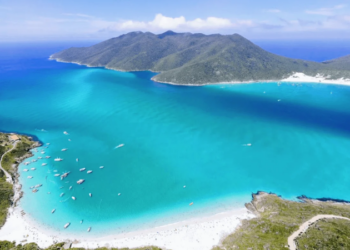 É recorde! A praia mais transparente do mundo é nossa