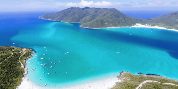 É recorde! A praia mais transparente do mundo é nossa