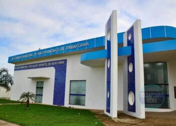 Justiça proíbe vereador de entrar em repartições públicas sem autorização