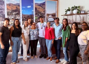 Cardoso Moreira em destaque: aluno da rede municipal conquista medalha nacional de educação financeira