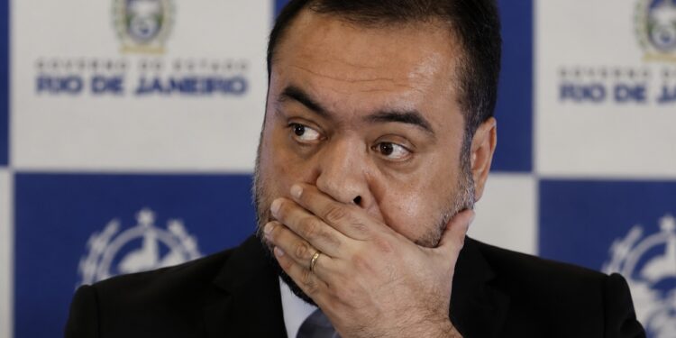 Cláudio Castro anuncia desistência da disputa ao Senado em 2026