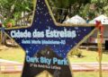 Cidade das estrelas lota hotéis e atrai multidão para festival