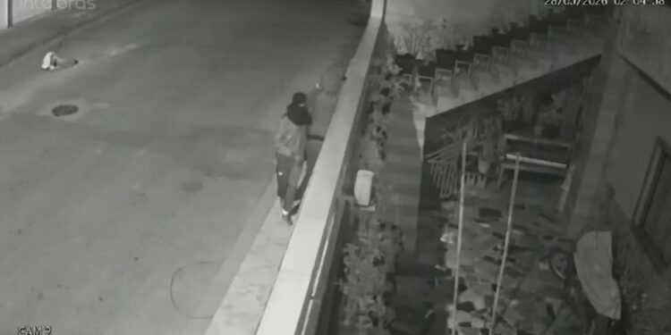 Morador é amarrado dentro de casa durante assalto violento na Baixada Campista