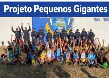 Bola no pé e oportunidade no futuro: 32º BPM inaugura programa Pequenos Gigantes em Macaé