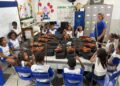 Entre violinos e partituras, projeto muda a realidade de alunos da rede municipal