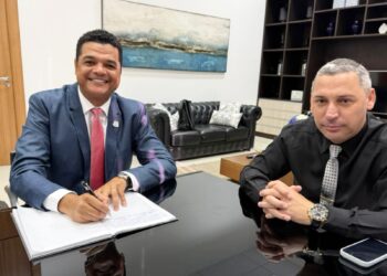 Câmara de Macaé empossa novo vereador suplente
