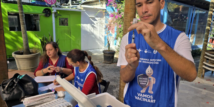 Macaé amplia vacinação contra a influenza para toda a população