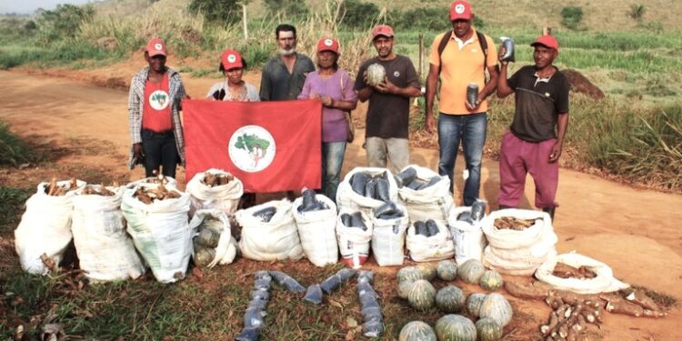 AGU garante permanência de assentamento rural em Macaé