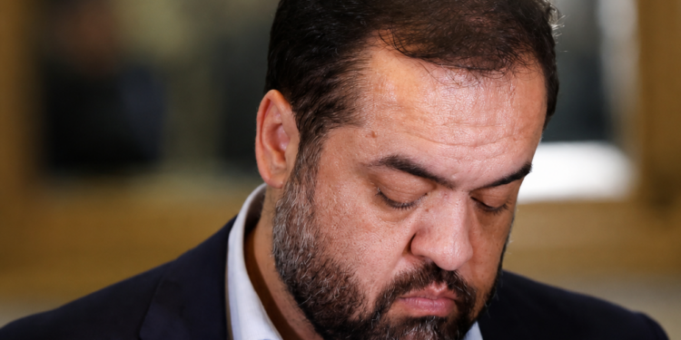 TCE rejeita contas de 2025 do governo Cláudio Castro e decisão segue para a Alerj