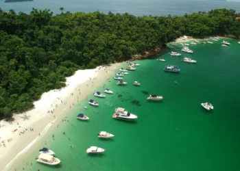 Turistas passam a pagar taxa para visitar Angra dos Reis e Ilha Grande