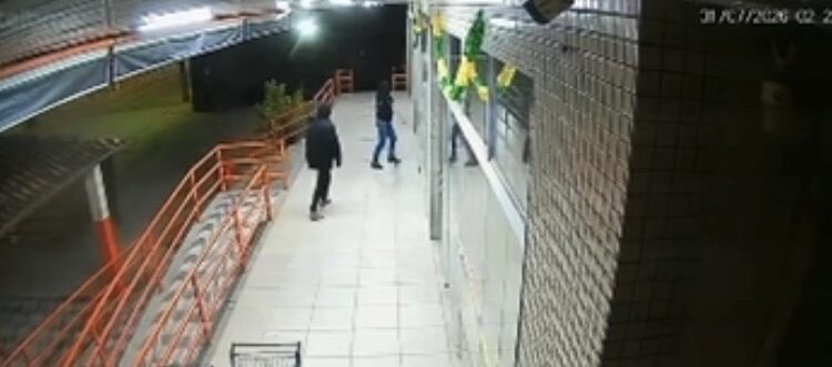 Criminosos arrombam e invadem supermercado em Porciúncula