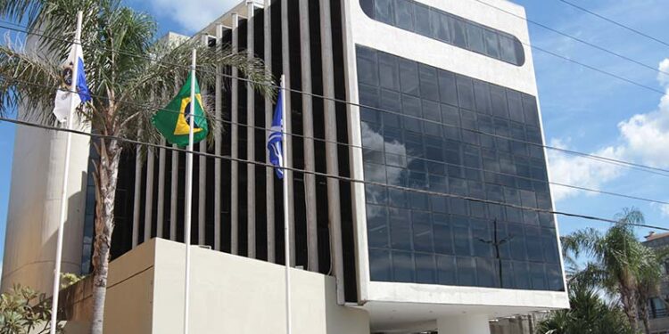 Prefeitura de Macaé convoca novos concursados para Educação e Procuradoria
