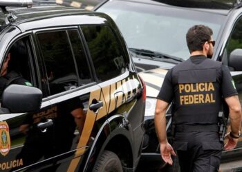 Delegado federal é alvo de operação por suspeita de vazar informações a investigados