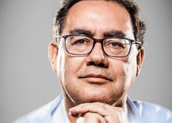 Augusto Cury defende fim da escala 6×1 e acende alerta sobre saúde mental dos trabalhadores