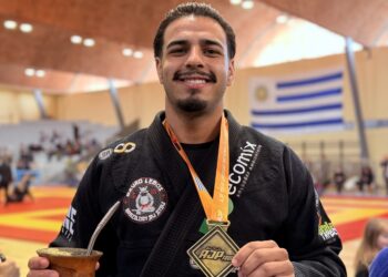 Atleta de Cabo Frio conquista ouro no Uruguai e acumula pódios internacionais em 2026