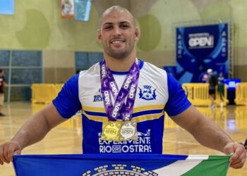 Atleta de Rio das Ostras vence primeiro desafio de jiu-jítsu nos EUA