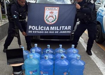 PM apura possível controle de internet e venda de água por criminosos em Macaé