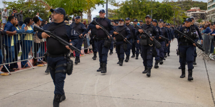 Macaé celebra 7 de Setembro com desfile cívico-militar em Imbetiba