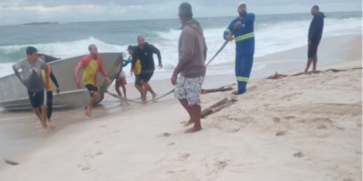 Pescador é encontrado morto após barco virar durante a madrugada