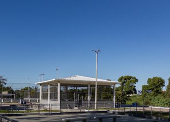 Macaé entrega novo parque com pista de skate e campo sintético na Ajuda