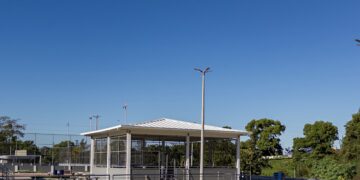 Macaé entrega novo parque com pista de skate e campo sintético na Ajuda