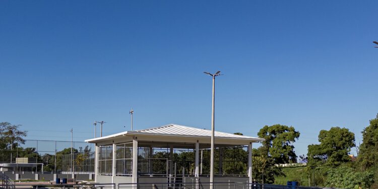 Macaé entrega novo parque com pista de skate e campo sintético na Ajuda