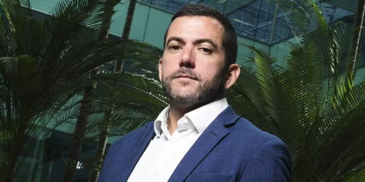 Carlos Jordy é eleito senador pelo Rio e supera Benedita na disputa pela segunda vaga