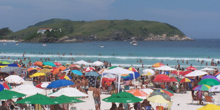 Cabo Frio aperta fiscalização nas praias com drones, reconhecimento facial e novas regras