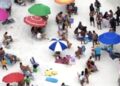 Drone flagra sete jovens usando drogas na Praia do Forte